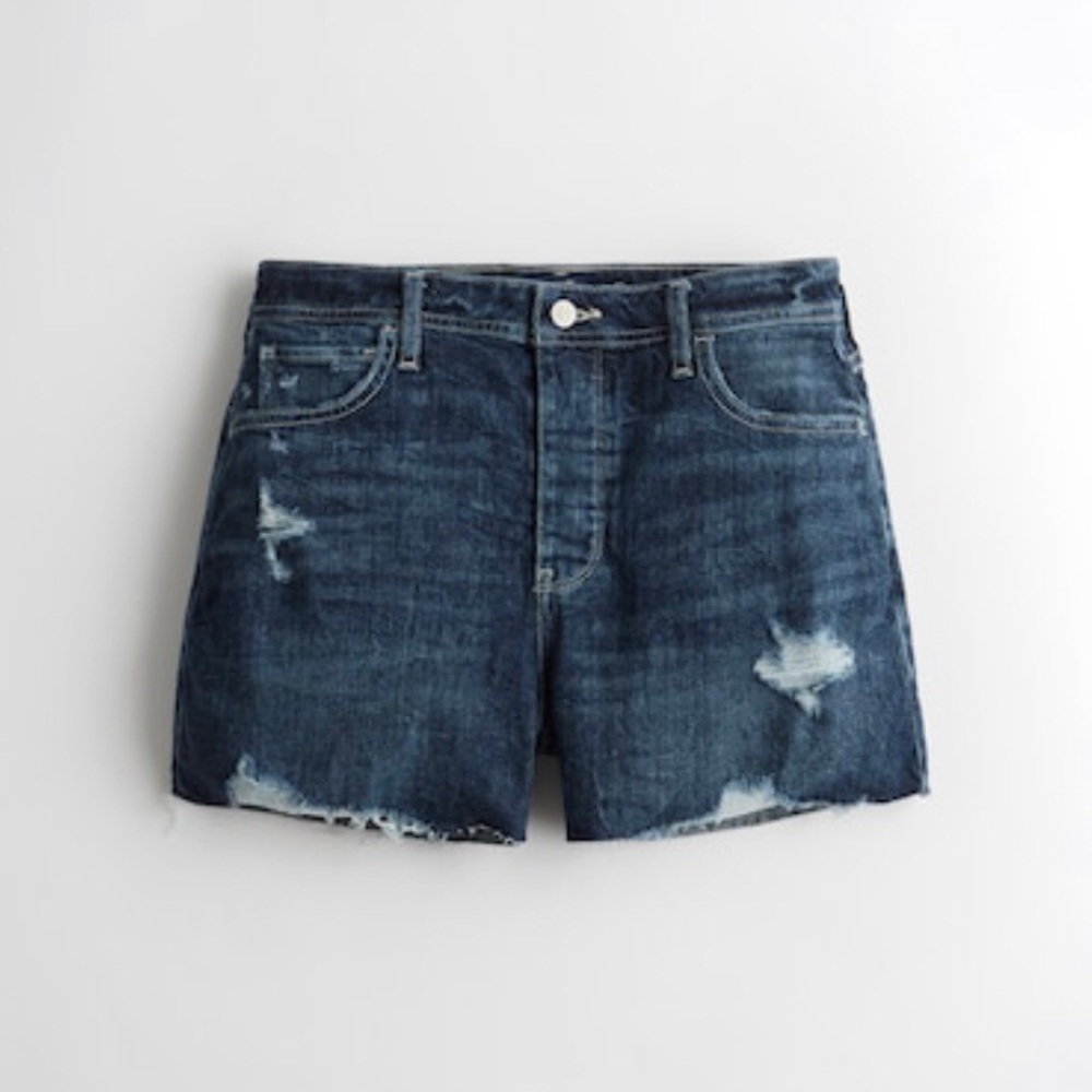 Hollister Ultra High-Rise Mom Shorts
